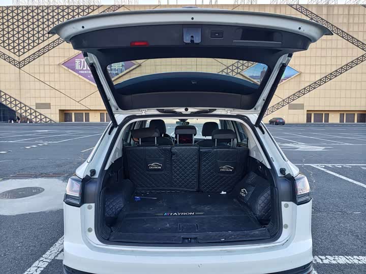 Фото 10 - Volkswagen Tayron