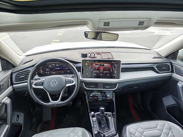 Фото 13 - Volkswagen Tayron