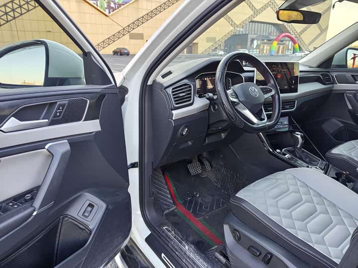 Фото 17 - Volkswagen Tayron