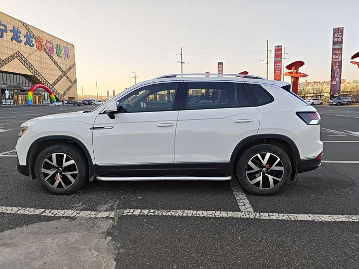 Фото 9 - Volkswagen Tayron