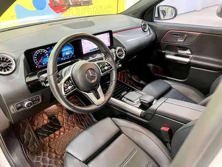 Фото 11 - Mercedes-Benz GLA-Class