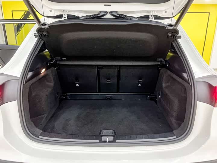 Фото 24 - Mercedes-Benz GLA-Class