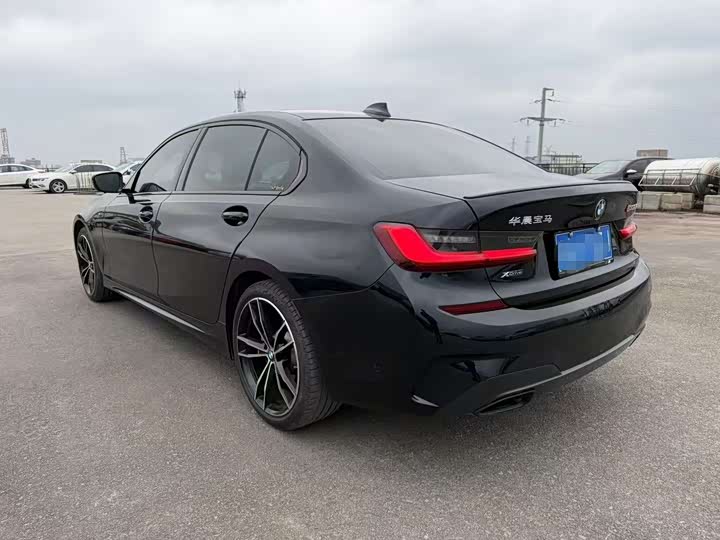 Фото 9 - BMW 3 Series