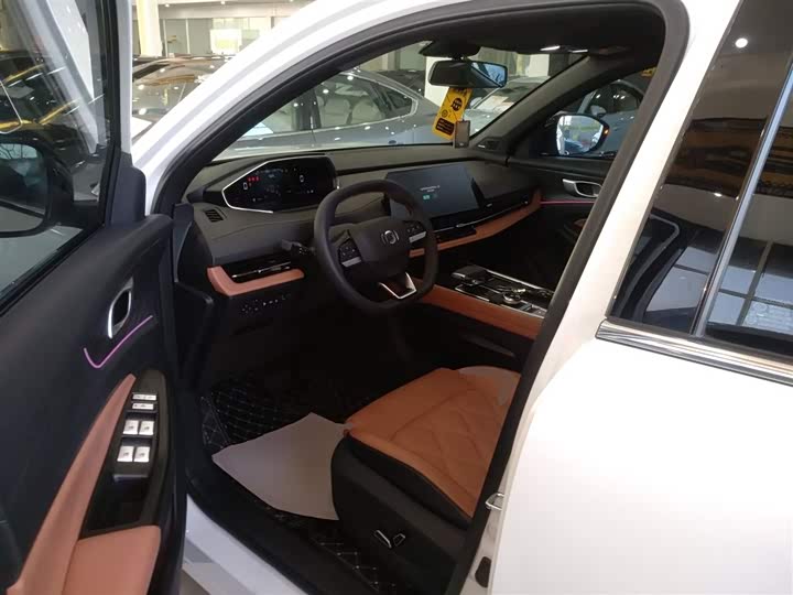 Фото 16 - Changan Qiyuan (Nevo) Q05