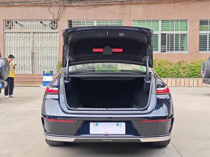 Фото 7 - BMW 7 Series