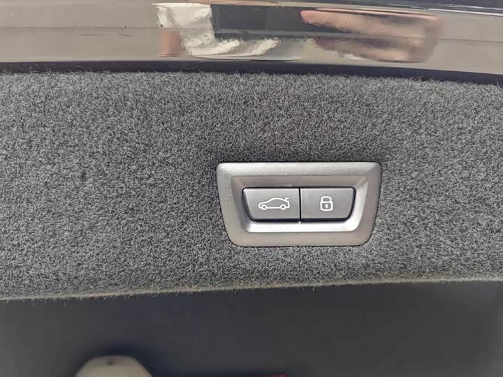 Фото 8 - BMW 7 Series