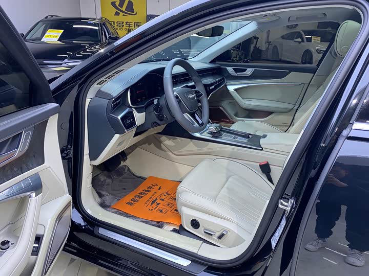 Фото 3 - Audi A6L