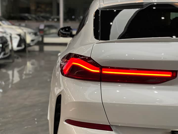 Фото 12 - BMW X6