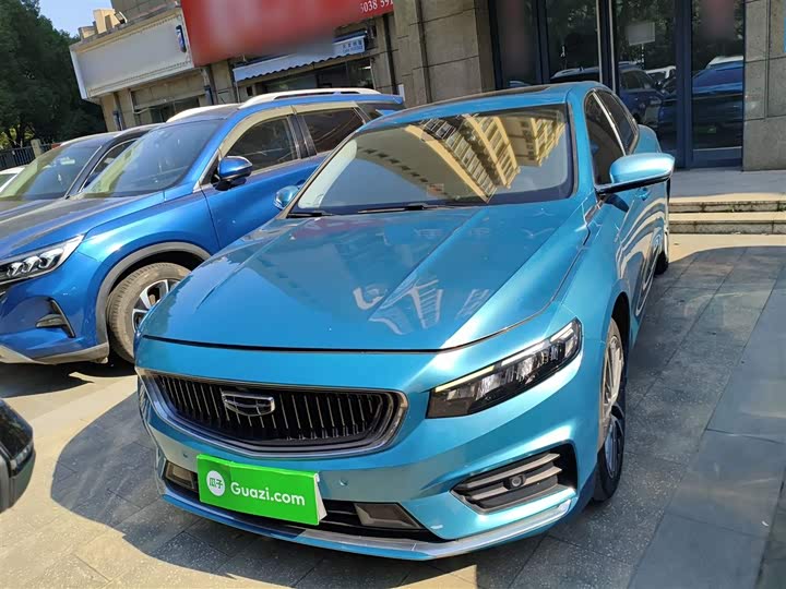 Фото 3 - Geely Preface