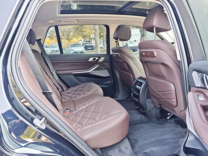 Фото 14 - BMW X5