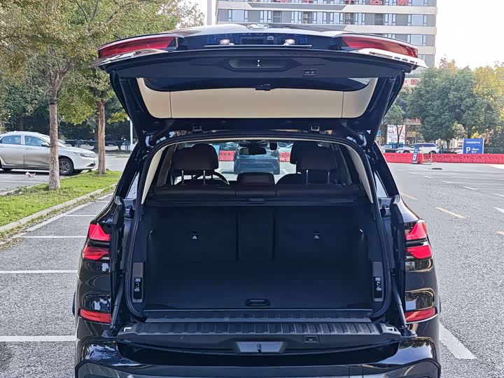 Фото 17 - BMW X5