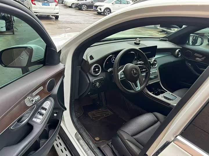 Фото 2 - Mercedes-Benz GLC-Class