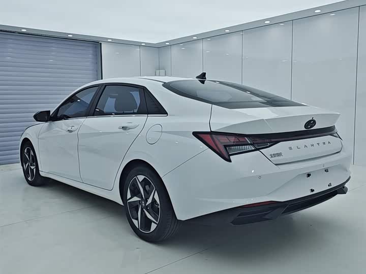 Фото 6 - Hyundai Elantra N line