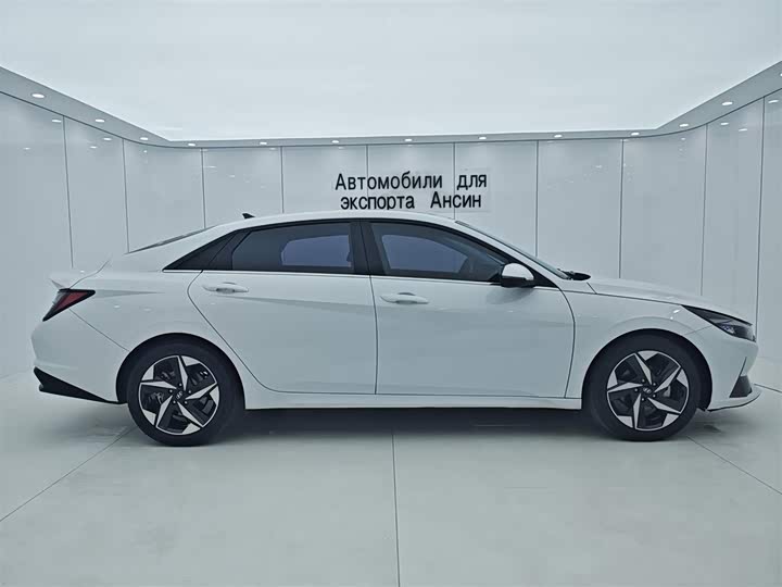 Фото 9 - Hyundai Elantra N line