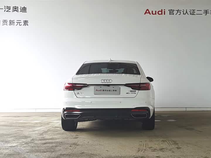 Фото 11 - Audi A4L