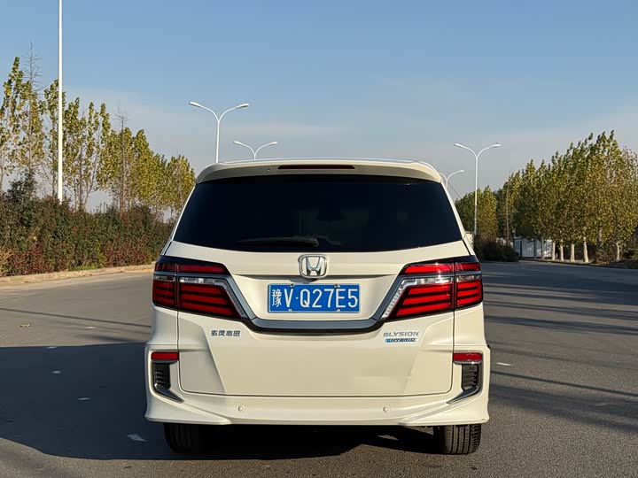 Фото 8 - Honda Elysion