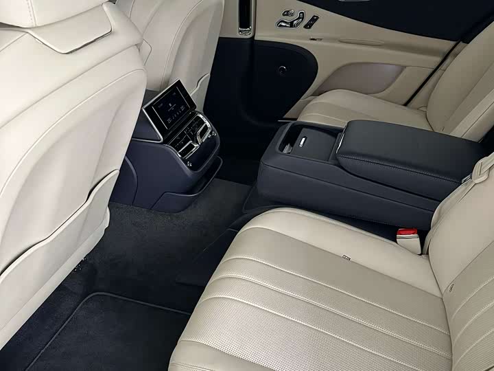 Фото 4 - Bentley Flying Spur