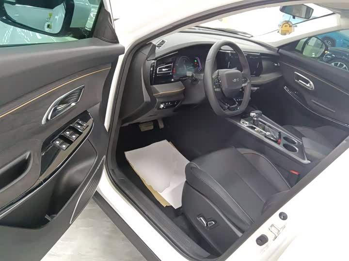 Фото 16 - Changan Oshan X7 Plus