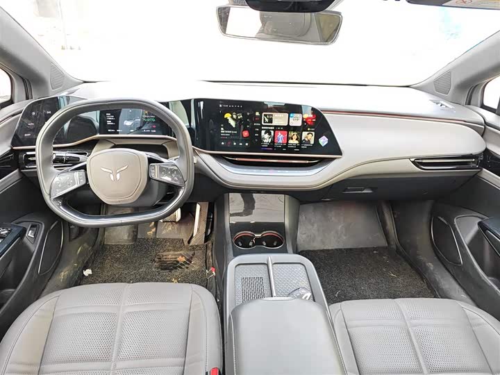 Фото 10 - Hongqi EH7