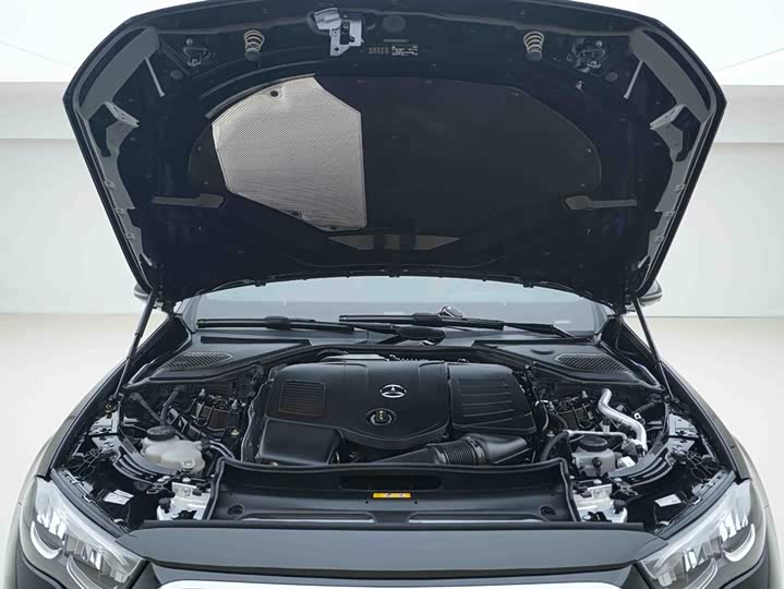 Фото 7 - Mercedes-Benz E-Class