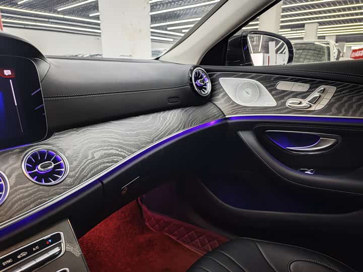 Фото 13 - Mercedes-Benz CLS-Class