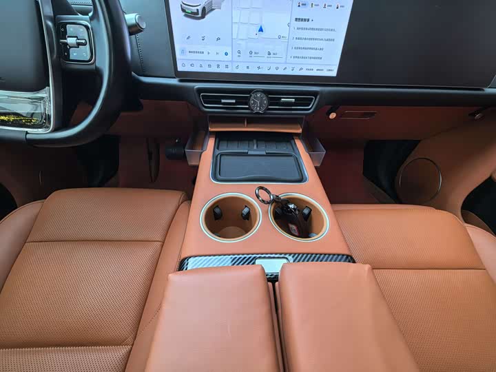 Фото 13 - LiXiang L7