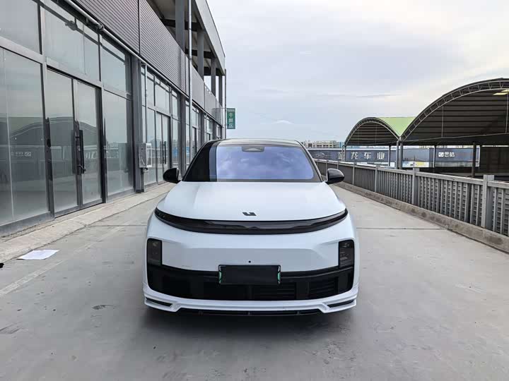 Фото 2 - LiXiang L7