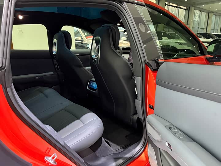 Фото 9 - Xiaomi YU7