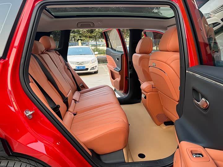 Фото 13 - GAC Aion V