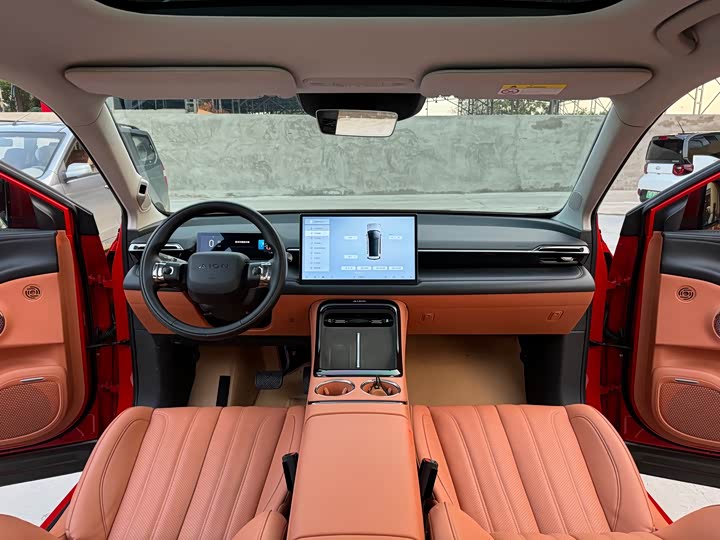 Фото 8 - GAC Aion V