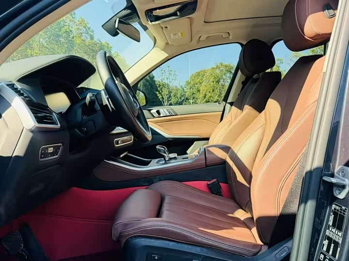 Фото 15 - BMW X5