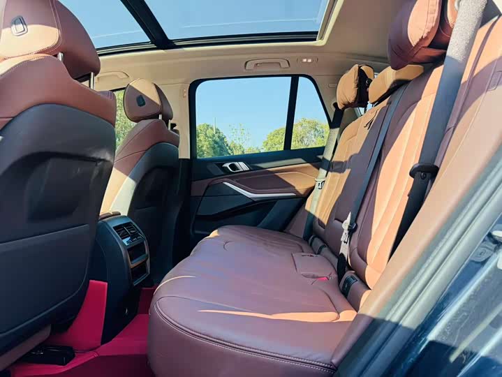 Фото 17 - BMW X5