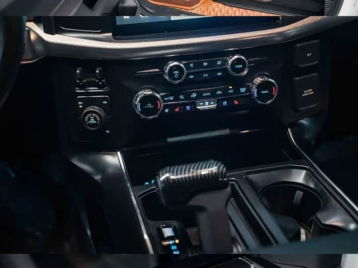 Фото 5 - Ford F-150 Raptor