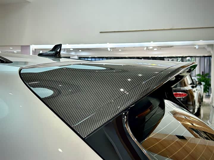 Фото 22 - Bentley Bentayga