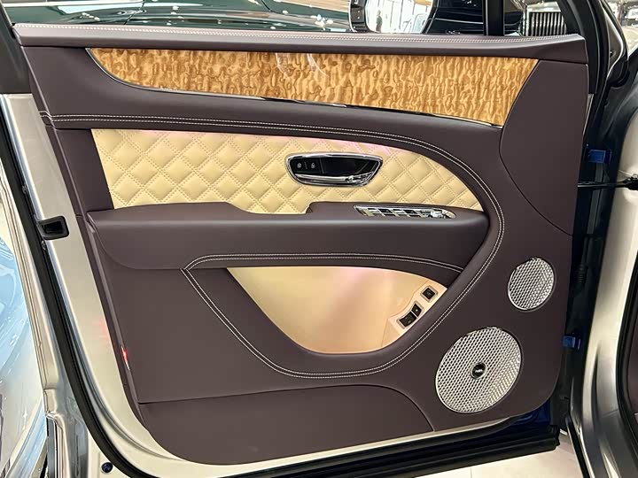 Фото 7 - Bentley Bentayga