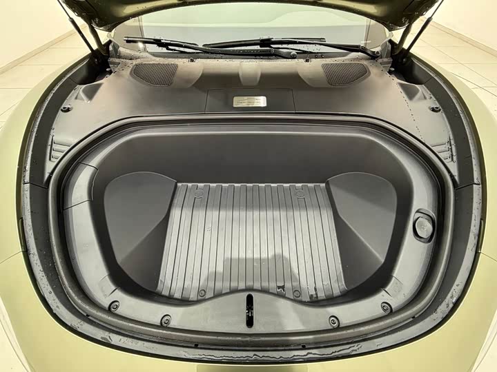 Фото 18 - Xiaomi SU7