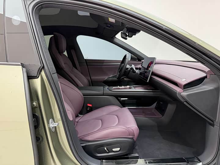 Фото 19 - Xiaomi SU7