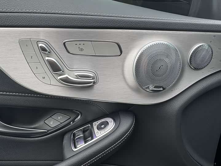 Фото 14 - Mercedes-Benz C-Class AMG