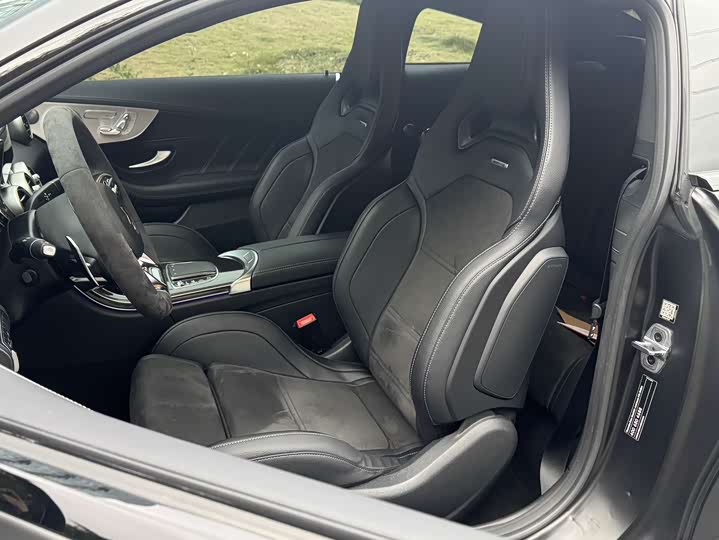 Фото 15 - Mercedes-Benz C-Class AMG