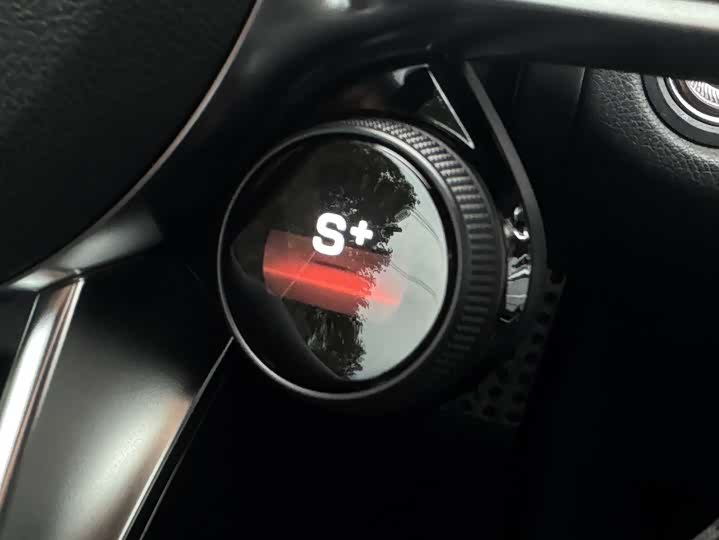 Фото 17 - Mercedes-Benz C-Class AMG