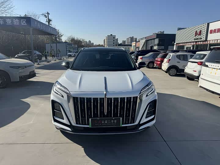 Фото 2 - Hongqi HS3 Hybrid