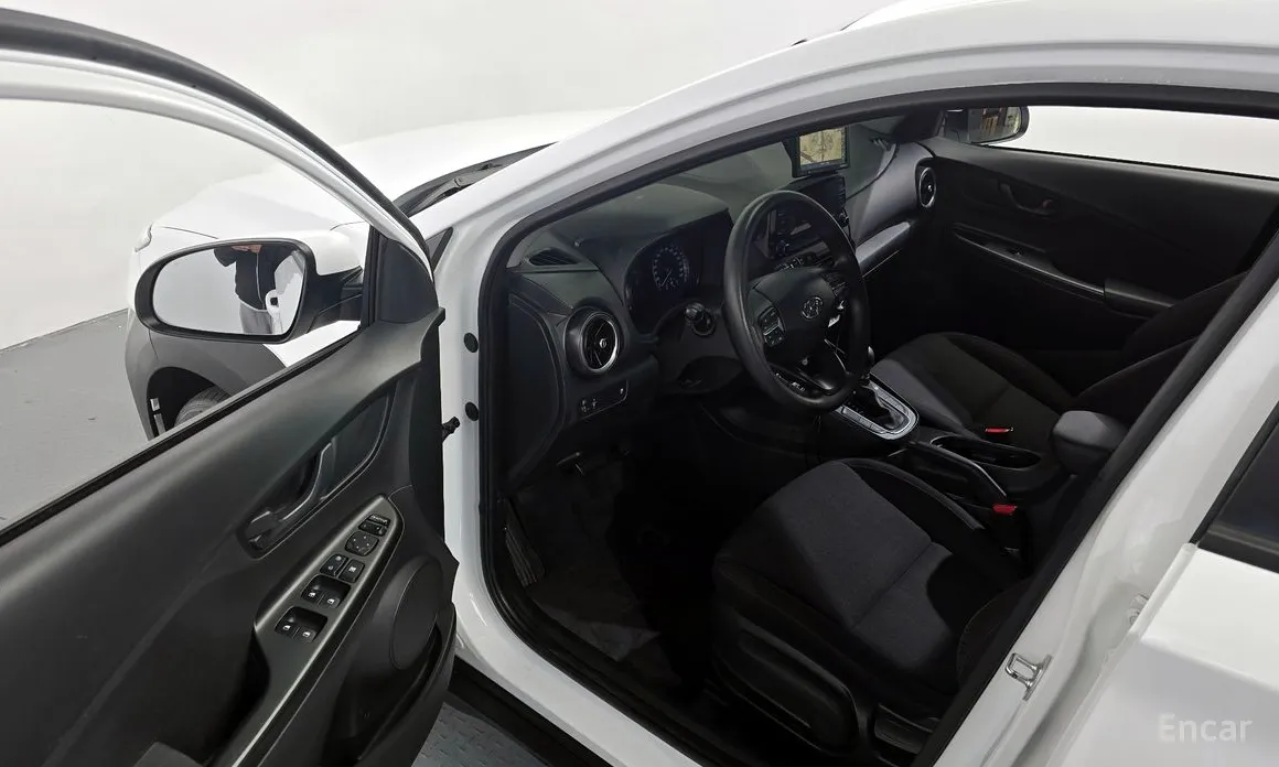 Фото 10 - Hyundai Kona