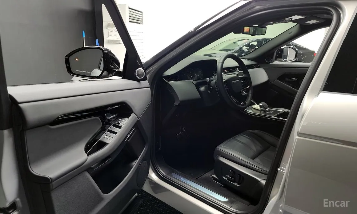 Фото 10 - Land Rover Range Rover Evoque