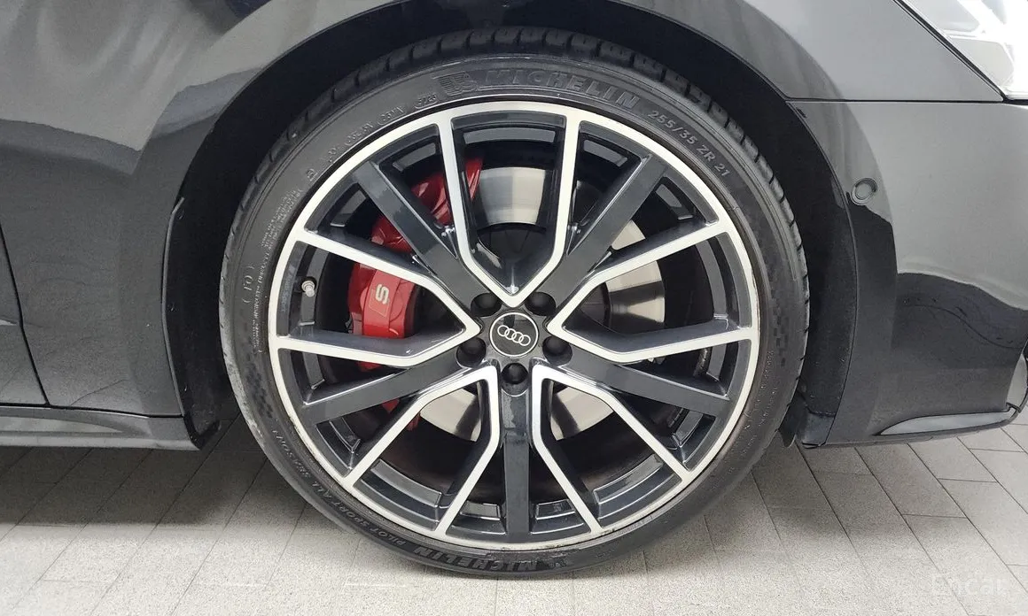 Фото 5 - Audi S7