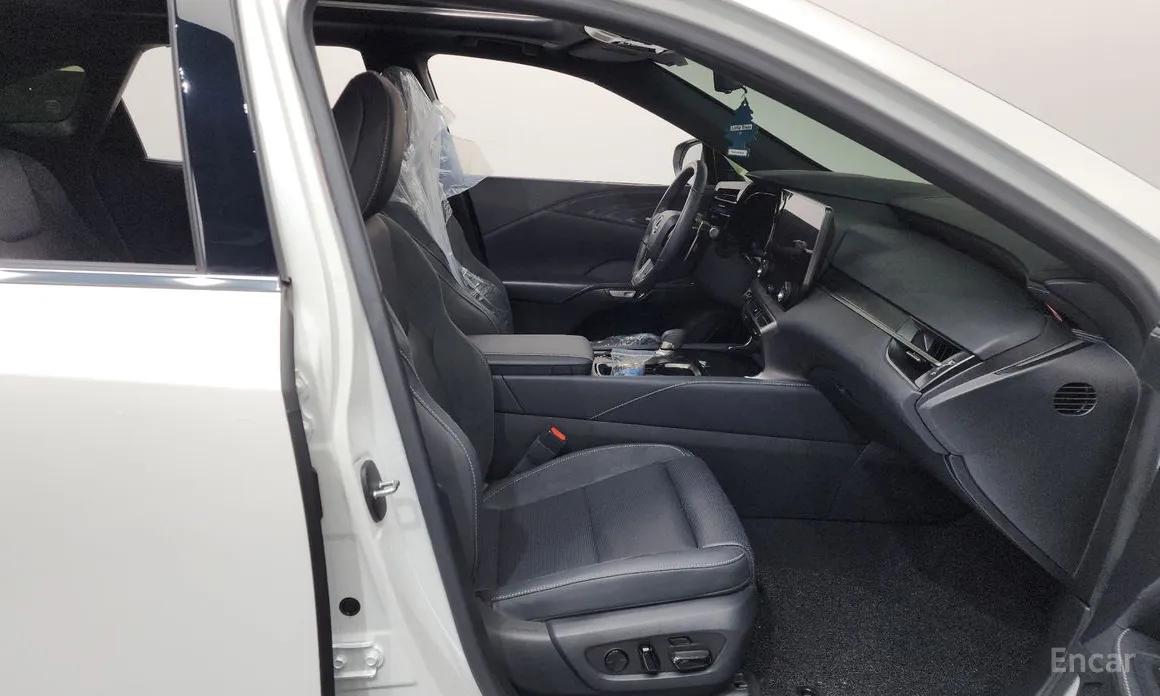 Фото 11 - Lexus RX