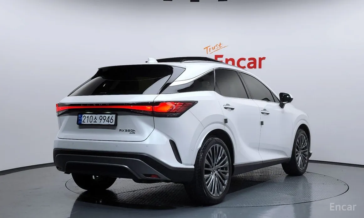 Фото 2 - Lexus RX