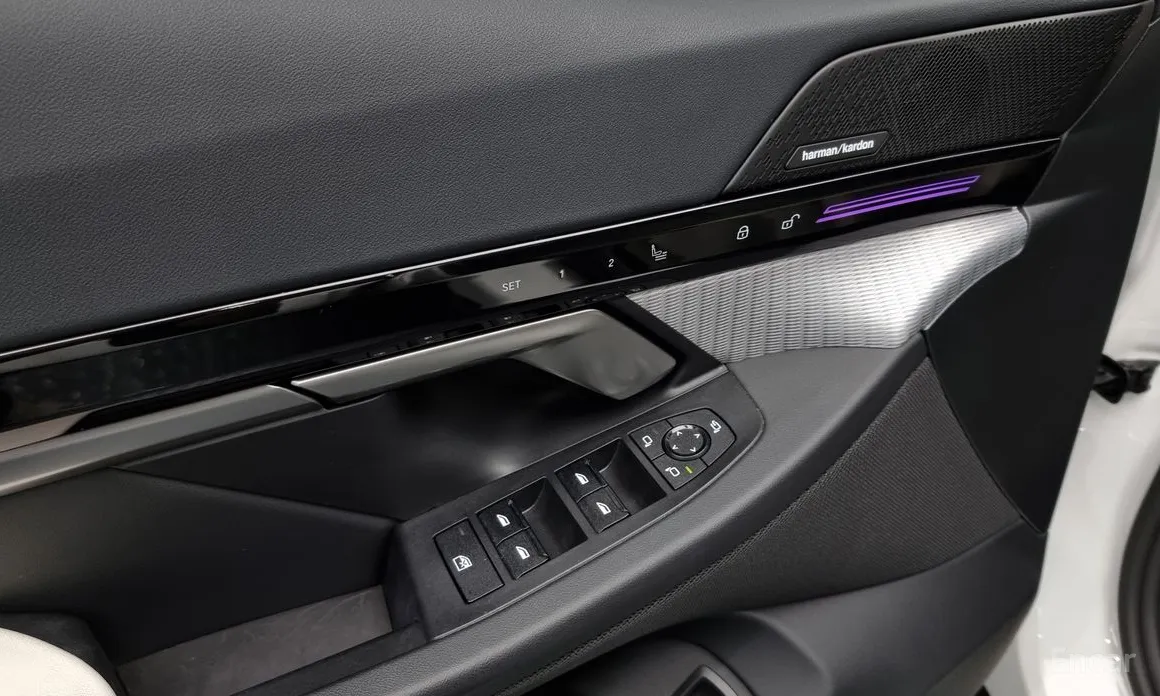 Фото 18 - BMW 5 Series