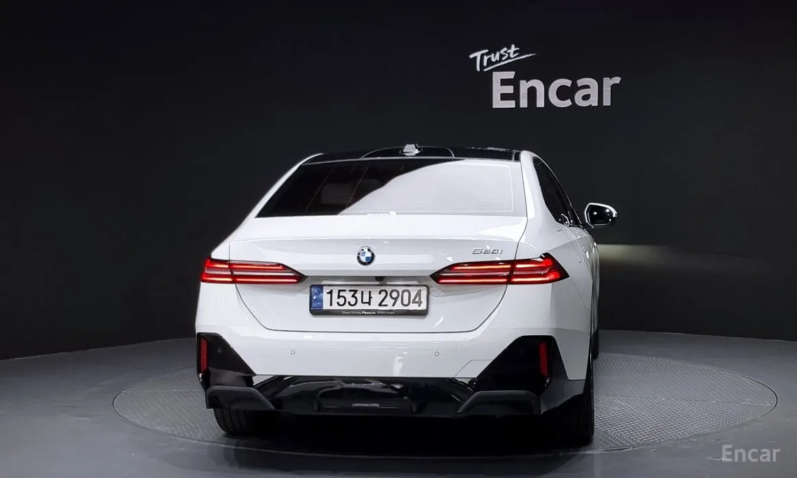 Фото 4 - BMW 5 Series