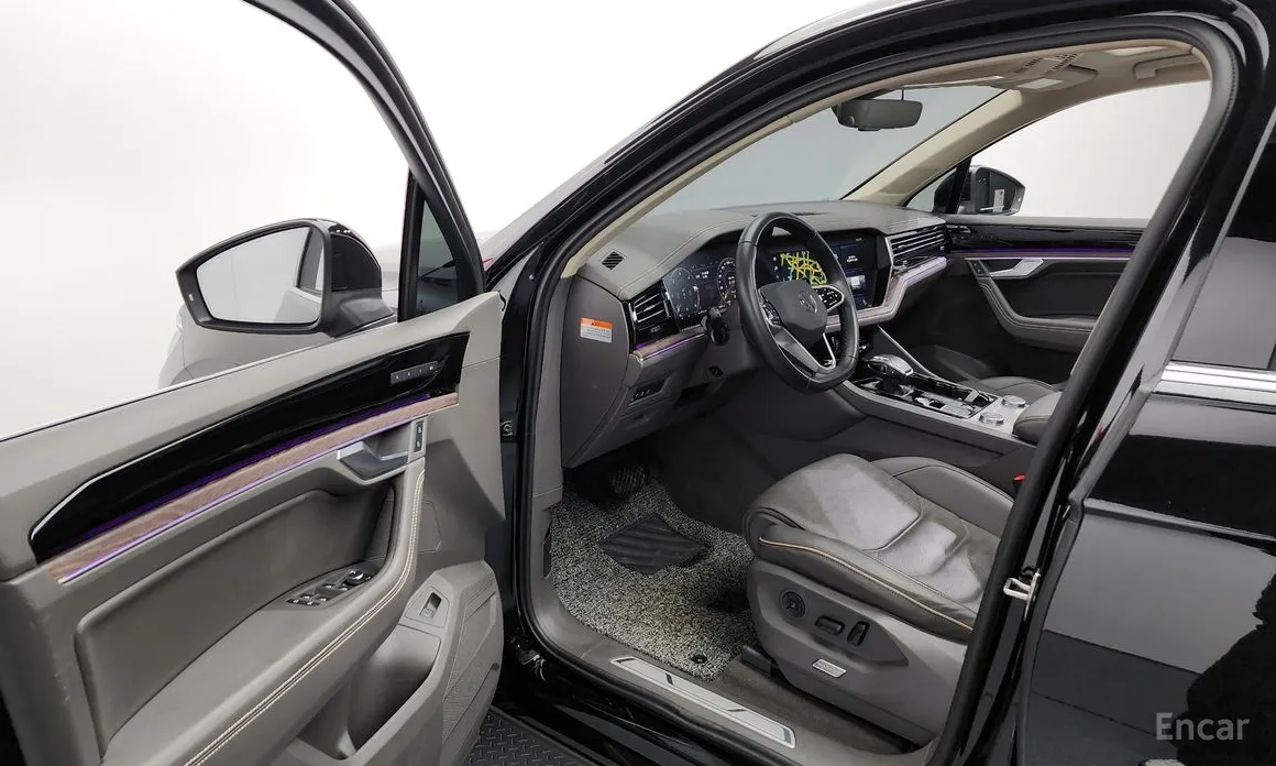 Фото 10 - Volkswagen Touareg