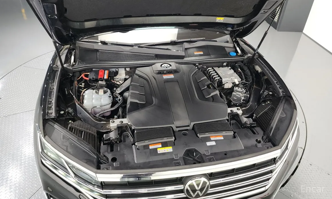 Фото 6 - Volkswagen Touareg